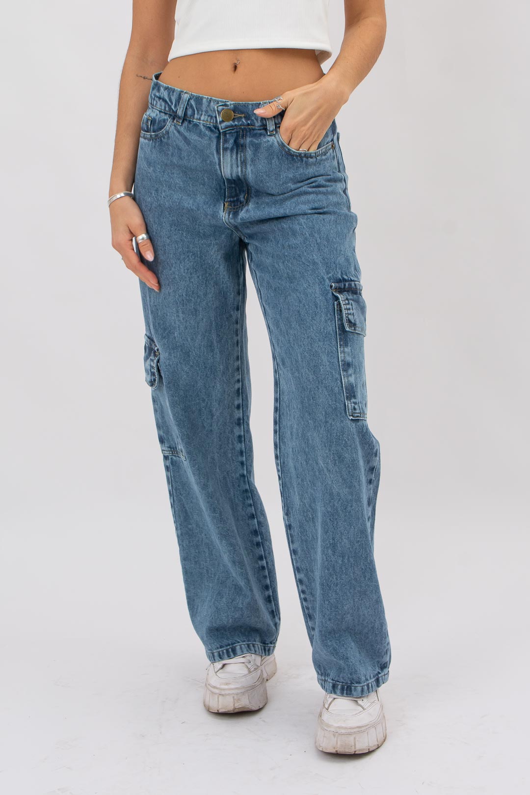 Katta kokrakli yalangoch qizlar