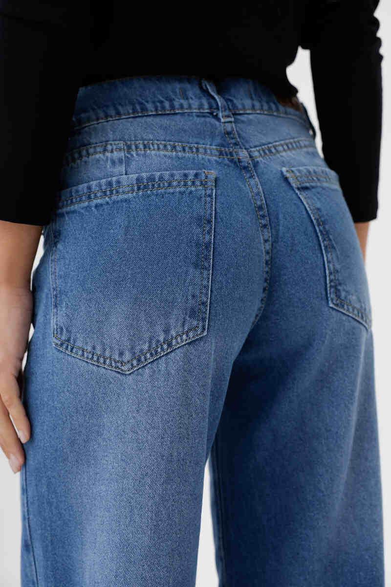 wide T.B.04